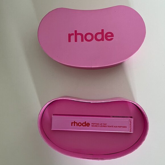 rhode skin peptide lip treatment in 'jelly bean' in limited-edition box - Picture 3 of 7